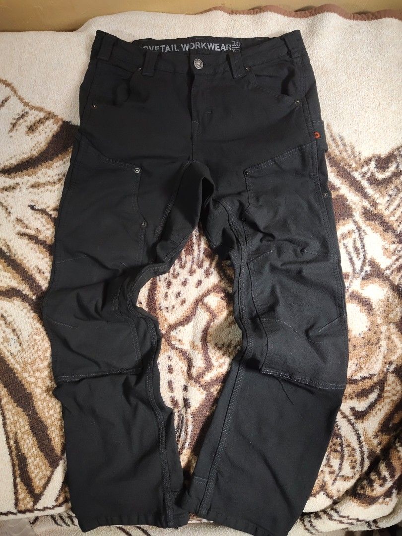 Dovetail workwear Double knee carpenter pants (Category: Jeans) located in Iloilo. Submitted by random_staff (Listing ID 1362922657, Image 1). Description: Double knee cordura fabric size 31 L 39.