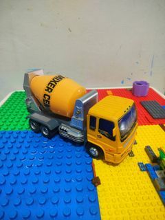 Dump truck  tow truck mixer