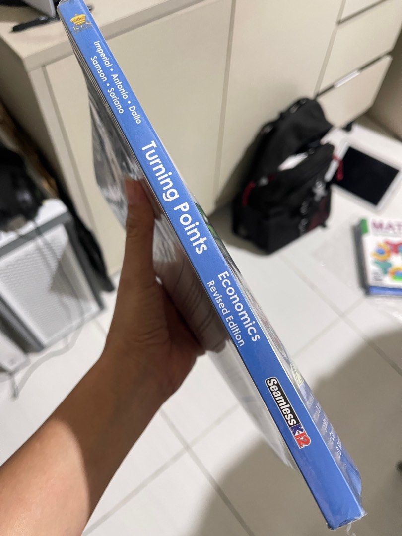 Economics: Turning points Grade 9 (Category: Textbooks) located in Pasig City. Submitted by jynburn (Listing ID 1362994500, Image 2). Description: No answer Meetup: shang or megamall Lalamove/grab: greenfield, mandaluyong.