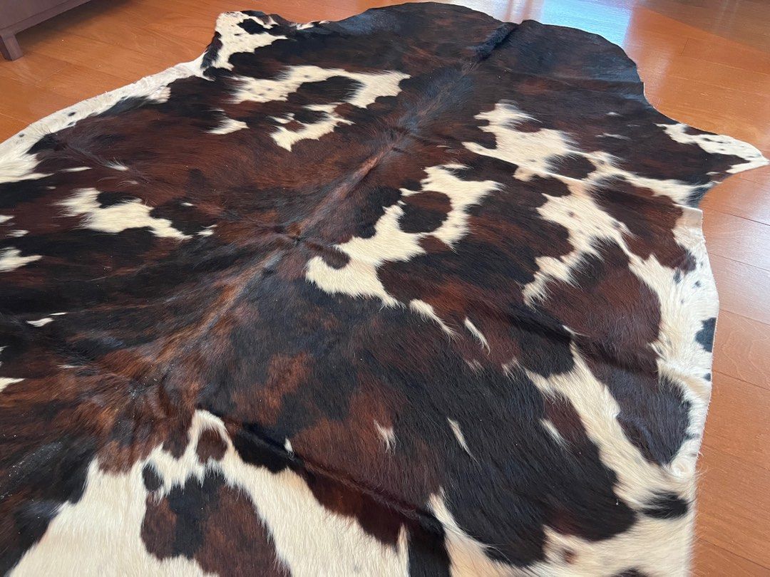 Exotic Cowhide Rug (Category: Carpets, Mats & Flooring) located in Manila. Submitted by cowhiderugsmanila (Listing ID 1362976884, Image 3). Description: 100% Natural Authentic Cowhide Leather Rug Color: Exotic Dark Brown/Black and Cream Item Code: A-15 Brand New Made in Brazil 🇧🇷 Dimensions: 93”(length) x 78”(width) Actual Photo of Rug on hand Retail Price: Php 20,000 only.