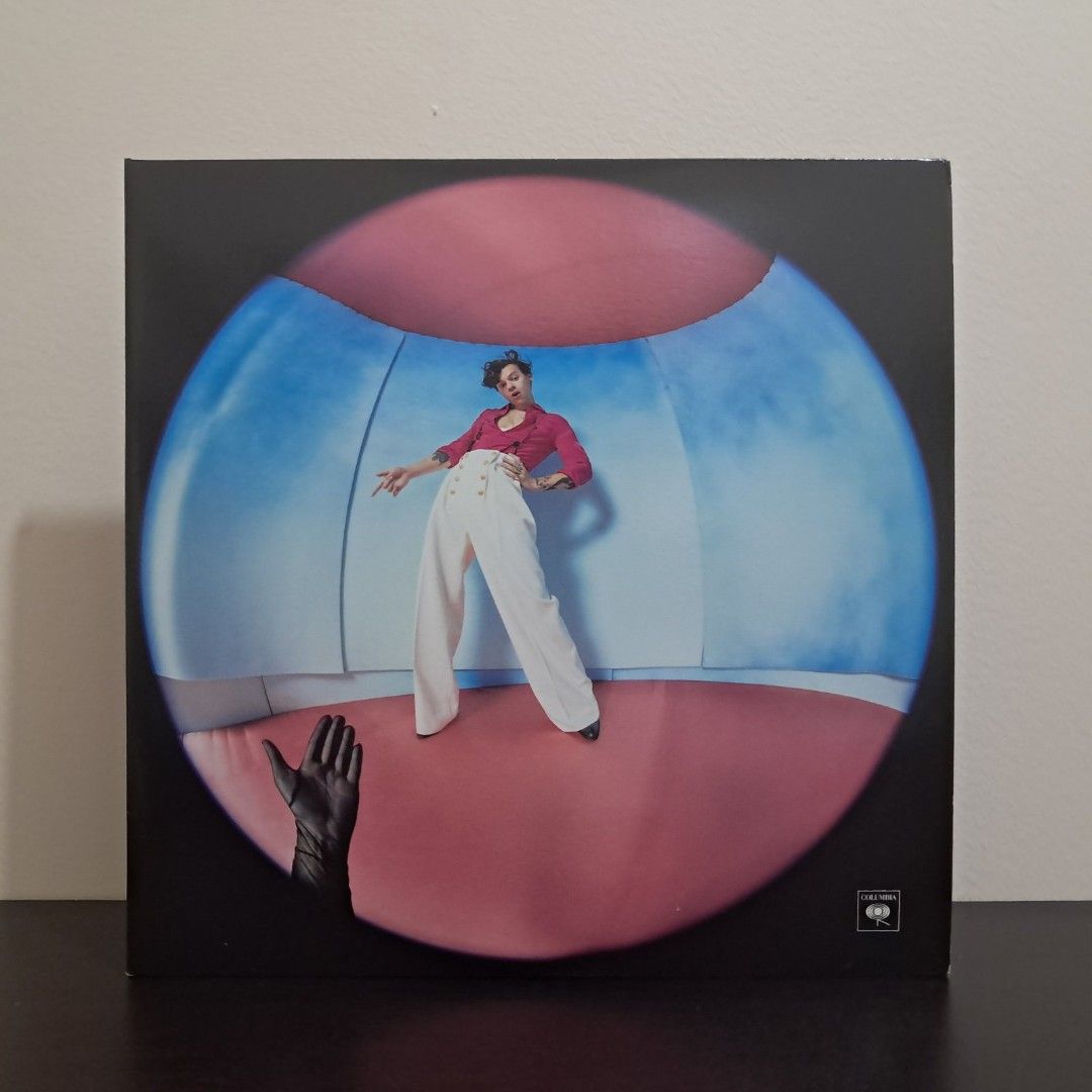Harry Styles - Fine Line 200g Vinyl (Category: Vinyls) located in Caloocan City. Submitted by offthegridfinds (Listing ID 1362908487, Image 2). Description: 200 gram vinyl Shipping is every weekends. Layaway option: (no haggling for layaways) 30% down payment (non refundable) Settle the remaining amount within 2 months.