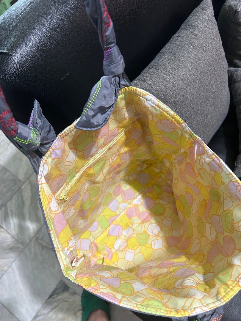 hellokitty (Category: Luxury Bags & Wallets) located in Tayug. Submitted by bernadette40 (Listing ID 1362874685, Image 3). Description: d na po nagagamit original hellokitty sanrio ganda po nito sa personal lalo na sa mga nag cocollect ng hellokitty.
