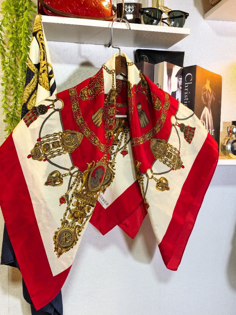 Hermes scarf (Category: Luxury Accessories) located in Baguio. Submitted by ashzachary (Listing ID 1362948143, Image 3). Description: Hermes scarf Condition :Excellent condition Color rate 10/10 Size : Medium Naalis po tag niya No issues Super ganda sa personal Pm. More details Good quality Plsss 📌No Bogus 📌No return MOP What you see is what you get PALAWAN, CEBUNA GCASH AND BDO Reminder😊 We're selling thrifted clothes so please manage you exp