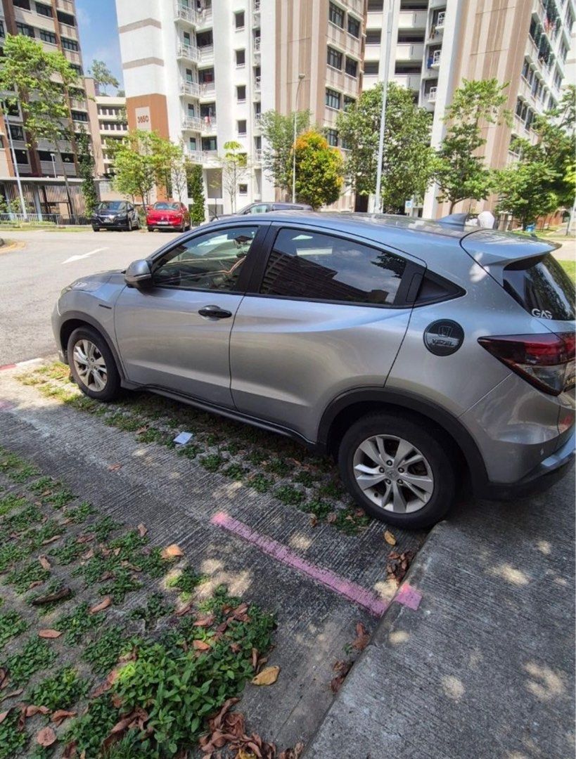 Honda Vezel Hybrid Takeover (Category: Car Rental) located in Singapore. Submitted by alwaysnego (Listing ID 1362974949, Image 3). Description: Looking for takeover of current contract, no deposit needed, contract only until Aug 2025 Honda Vezel hybrid $68/day Weekly payment Zero Deposit PHV ready Pm for more details.