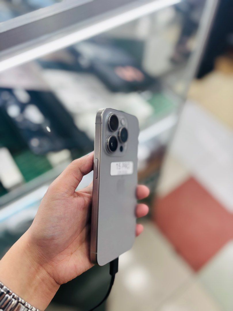Iphone 15 Pro 128GB 93bh HK variant Openline no issues (Category: iPhone 15 Series) located in San Juan City. Submitted by najihahtelecomshop2018 (Listing ID 1362930377, Image 2). Description: .