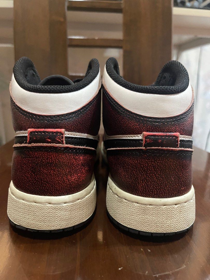 Jordan 1 (Category: Sneakers) located in Las Pinas. Submitted by kanash21 (Listing ID 1362852358, Image 2). Description: Size 6 youth .