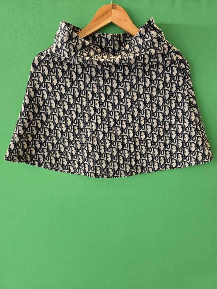 😱Legit💯C Dior Skirt (Category: Luxury Apparel) located in General Santos City (Dadiangas). Submitted by braverabbit.67 (Listing ID 1362892740, Image 2). Description: Christian Dior Skirt Small to medium size 📌in verygood condition ~ORIG/Authentic💯✅.