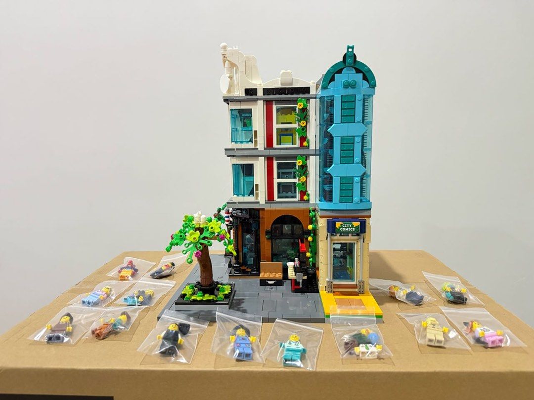 Lego 60380 Downtown City Centre Alternate Modular Building, Hobbies ...