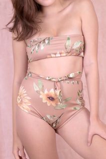 (Category: ) located in . Submitted by jclosetsale (Listing ID 1362874039, Image 1). Description: .
