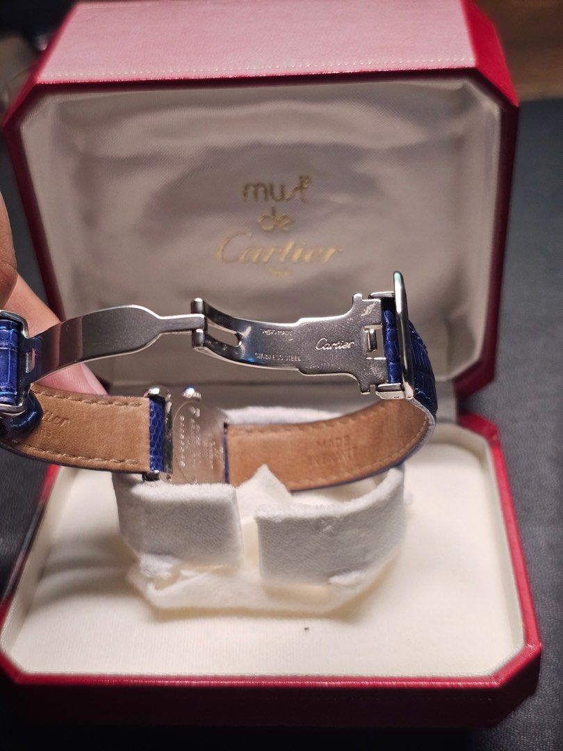 must de Cartier Tank Small (Category: Luxury Watches) located in Davao. Submitted by swisscraftdavao (Listing ID 1362863796, Image 3). Description: must de Cartier Tank Small 1997 model - RARE FIND!! 💯 Ref: 1614 20mm x 28mm Case Full Set | Complete w/ Box, Manual, and Papers Original Leather Strap & Clasp Quartz Movement On Hand 📍Davao City Negotiable.