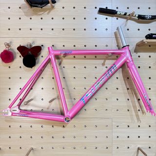 (Category: ) located in . Submitted by pro_bicycle_sg (Listing ID 1362963495, Image 1). Description: .