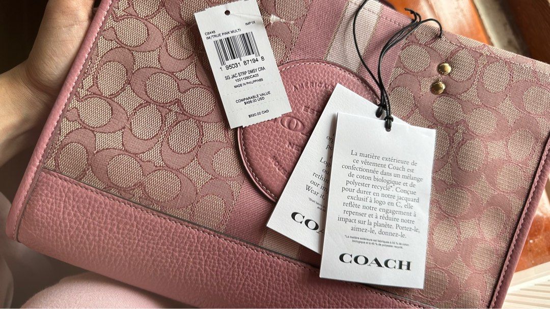 ORIGINAL COACH CARRYALL DEMPSEY (Category: Luxury Bags & Wallets) located in Santiago. Submitted by gentlylovedandnew (Listing ID 1362899195, Image 3). Description: can pass as brand new NO ISSUE ORGINAL or AUTHENTIC YES! COP with DP of shipping fee Personal preloved 📍Isabela Province BDO/GCASH .