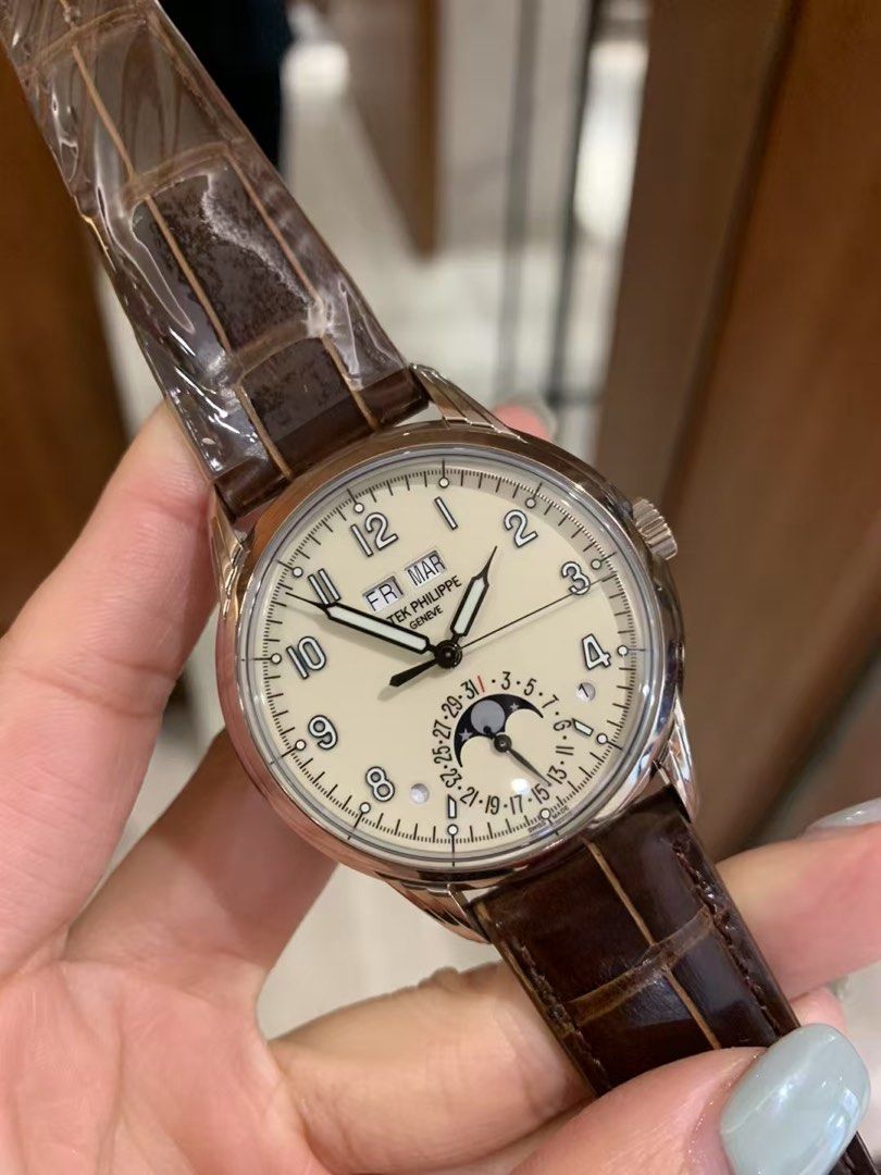 Patek Philippe Super Complex Function Chronograph 5320G-001 (2021) (Category: Watches) located in Singapore. Submitted by b.gachun (Listing ID 1362888080, Image 1). Description: Patek Philippe Super Complex Function Chronograph 5320G-001 (2021) Box, warranty card, pen, complete.