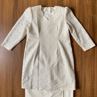 (Category: ) located in . Submitted by ummiwears (Listing ID 1362900028, Image 1). Description: .