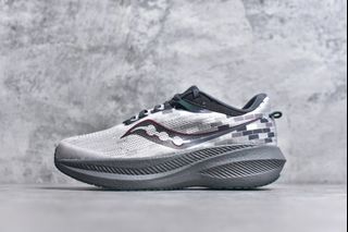 (Category: ) located in . Submitted by Outlet.Sneakers (Listing ID 1362937576, Image 1). Description: .