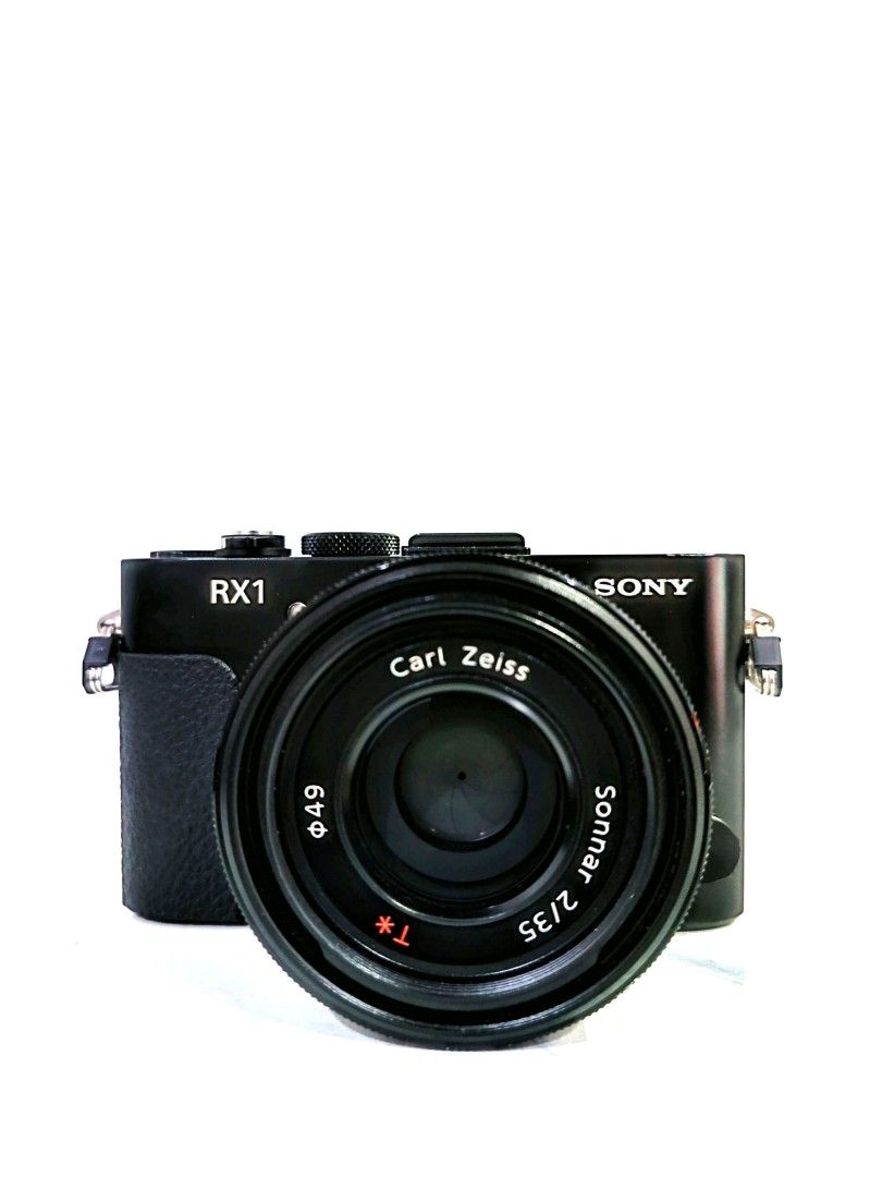 Sony RX1 Full Frame Compact Camera, Photography, Cameras on Carousell