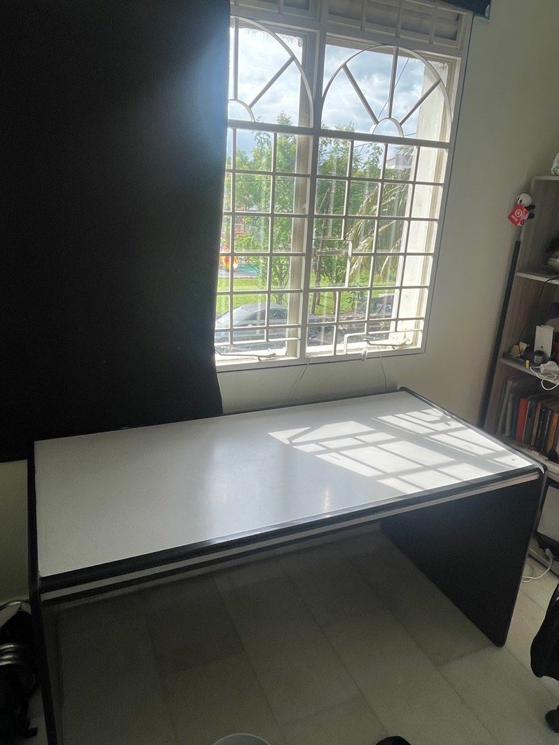Study table (Category: Tables & Sets) located in Kuala Lumpur. Submitted by jsonnn (Listing ID 1362928363, Image 1). Description: Pm for more info! Quality is nice! 💯 .
