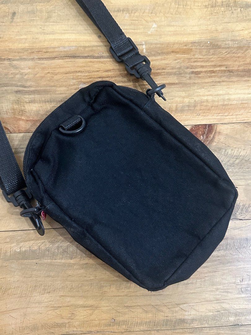 Stussy Crossbody Small Bag (Category: Sling Bags) located in Manila. Submitted by declutterzz06 (Listing ID 1362944996, Image 3). Description: Stussy Crossbody Small Bag Good Condi Slight nego Just Dm📩 .