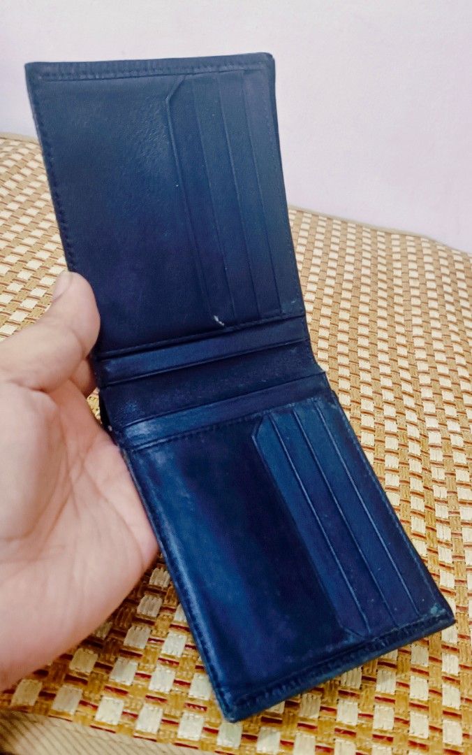 Tumi Global Leather (Category: Wallets & Card Holders) located in La Trinidad. Submitted by xef06 (Listing ID 1362894902, Image 3). Description: leather.