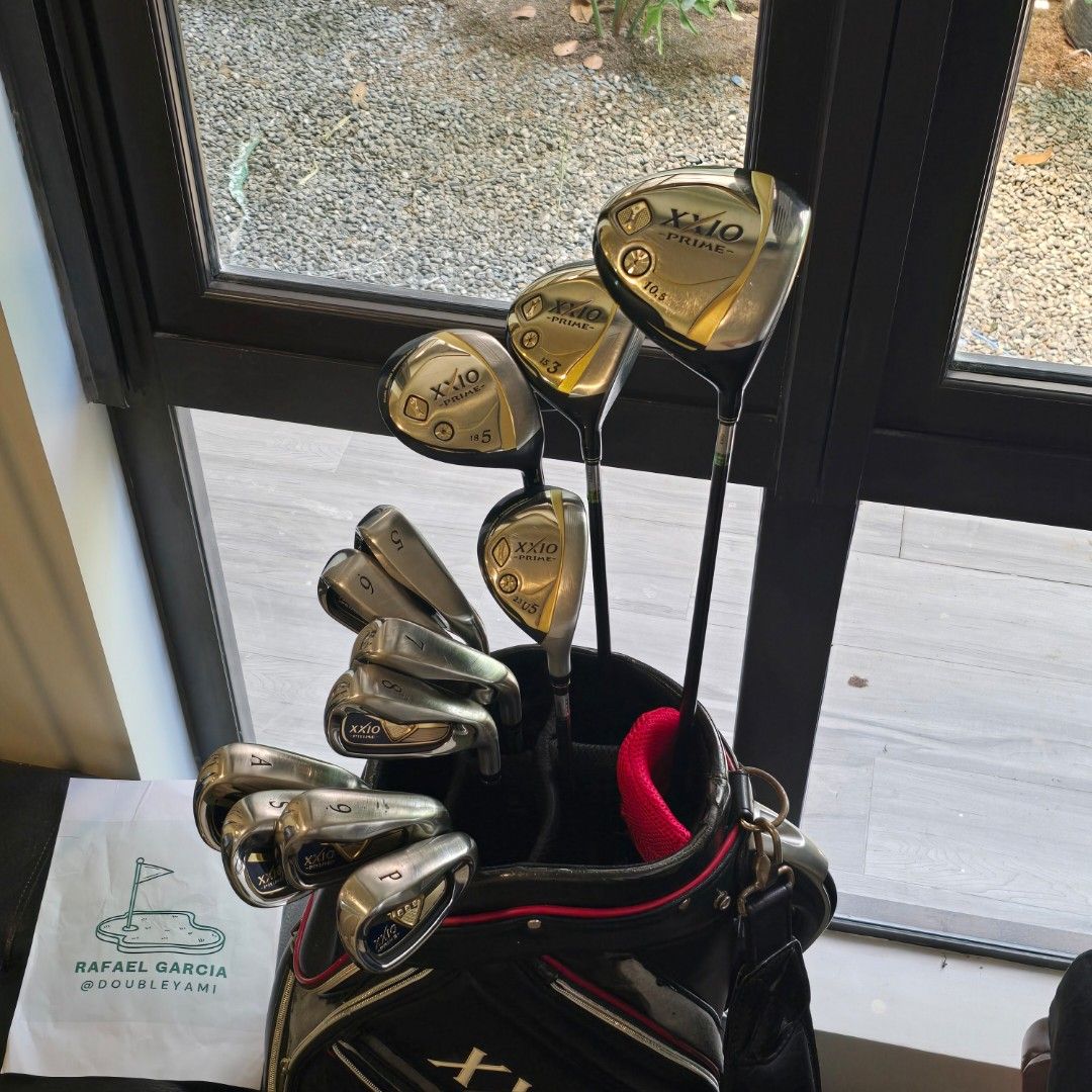 Xxio SP900 Prime Full Set (Category: Golf) located in Pasig City. Submitted by doubleyami (Listing ID 1362923395, Image 1). Description: Xxio SP900 Prime Full Set Driver - 10.5° degree 3W - 16.5 5W - 18 4H - 23 A / S , P-5i 9/10 overall condition, bag leather is the most noticeable flaw but all Clubs itself are in MINT condition.