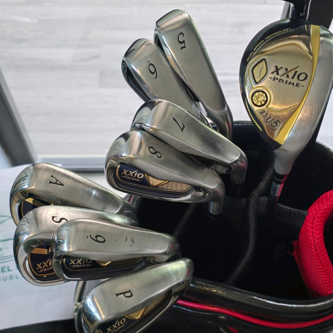 Xxio SP900 Prime Full Set (Category: Golf) located in Pasig City. Submitted by doubleyami (Listing ID 1362923395, Image 3). Description: Xxio SP900 Prime Full Set Driver - 10.5° degree 3W - 16.5 5W - 18 4H - 23 A / S , P-5i 9/10 overall condition, bag leather is the most noticeable flaw but all Clubs itself are in MINT condition.