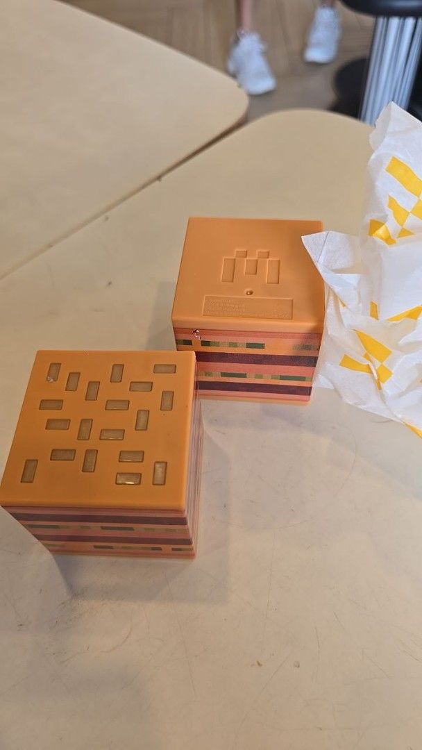 2025 Burger Crystal Minecraft x Mcdonalds (Category: Character Goods) located in Davao. Submitted by morklee127 (Listing ID 1363048254, Image 1). Description: GCASH or GOTYME (+15) ONLY! JNT SHIPPING.