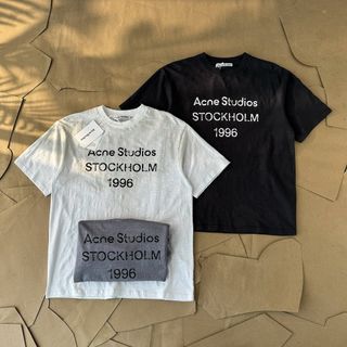 (Category: ) located in . Submitted by revereco.apparel (Listing ID 1363012934, Image 1). Description: .
