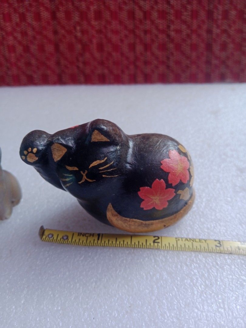 Assorted "CAT" mini displays (Category: Everything Else Others) located in Tabaco. Submitted by fritznicoleshoppe (Listing ID 1363080827, Image 2). Description: Take all assorted "CAT" mini display items from Japan * selling as is.