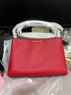 (Category: ) located in . Submitted by bag_botique (Listing ID 1363009332, Image 1). Description: .