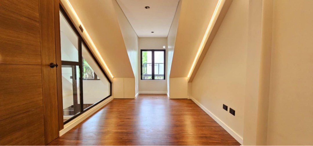 (Category: ) located in . Submitted by wilma.gorospe (Listing ID 1362669205, Image 1). Description: .