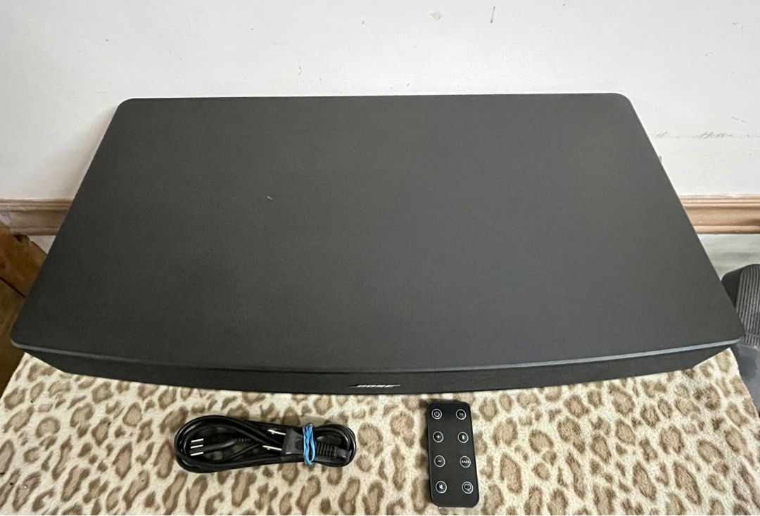 Bose Solo 10 (Category: Soundbars, Speakers & Amplifiers) located in Taguig. Submitted by rowenacal04194 (Listing ID 1363013494, Image 2). Description: Bose Solo 10 Series II MINT CONDITION Good as brand new Unit came from Canada🇨🇦 220 volts In very good condition 10/10 cosmetics Comes with power cable and replacement remote only Dropby to check and test Shipping can be arranged PICK UP HIGHLY PREFERRED .