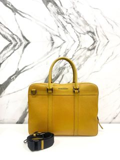 (Category: ) located in . Submitted by luxshare_preloved_ (Listing ID 1363046072, Image 1). Description: .