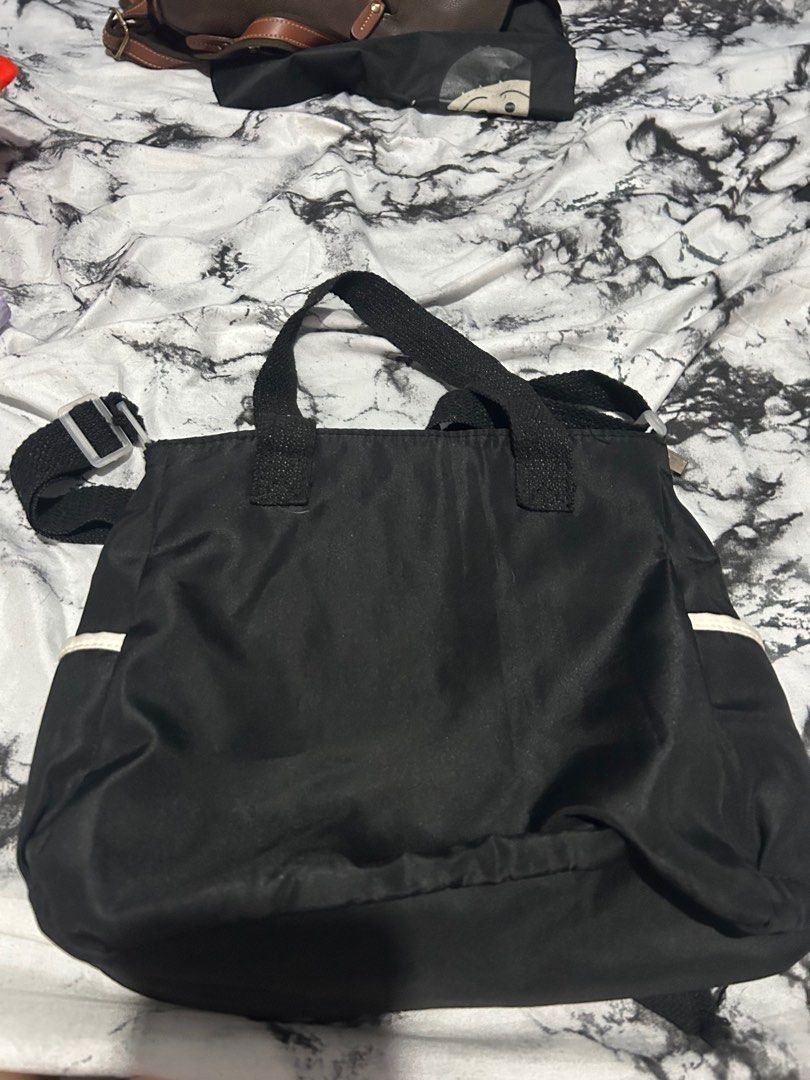 Canvas Bag (Category: Cross-body Bags) located in Marikina City. Submitted by jenzitems (Listing ID 1363028026, Image 2). Description: I lost the pins. The bag is in good condition.