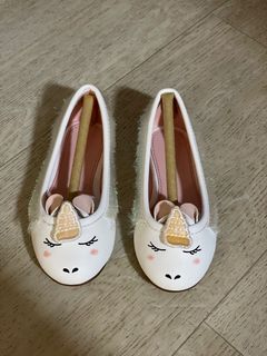 (Category: ) located in . Submitted by clearingwardrobe (Listing ID 1363149311, Image 1). Description: .