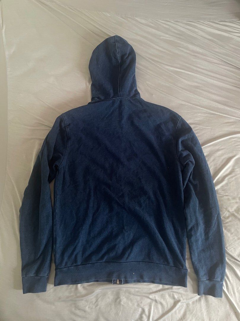 Code Blue Dark Blue Hoodie (Category: Coats, Jackets and Outerwear) located in Davao. Submitted by yondeds (Listing ID 1363039012, Image 2). Description: Width: 19 Length: 26.5 Only worn once, as good as new Inquiries/Negotiations are Available.