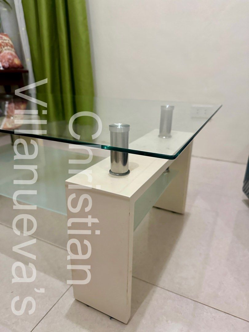 Elegant Center Table (Category: Tables & Sets) located in Dasmarinas. Submitted by acvillanue36046 (Listing ID 1363147980, Image 3). Description: Decluttering! ⚠️ For Sale! Pre-loved Center Table ♥️ Dimensions: L: 100 cm W: 60cm H: 40cm Good for sala sets, or outdoor settings. Pm for details! Dasmariñas area. .