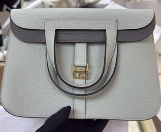 (Kategori: ) berada di . Dikirim oleh kiano_shoes (ID iklan 1363109900, Gambar 1). Deskripsi: .