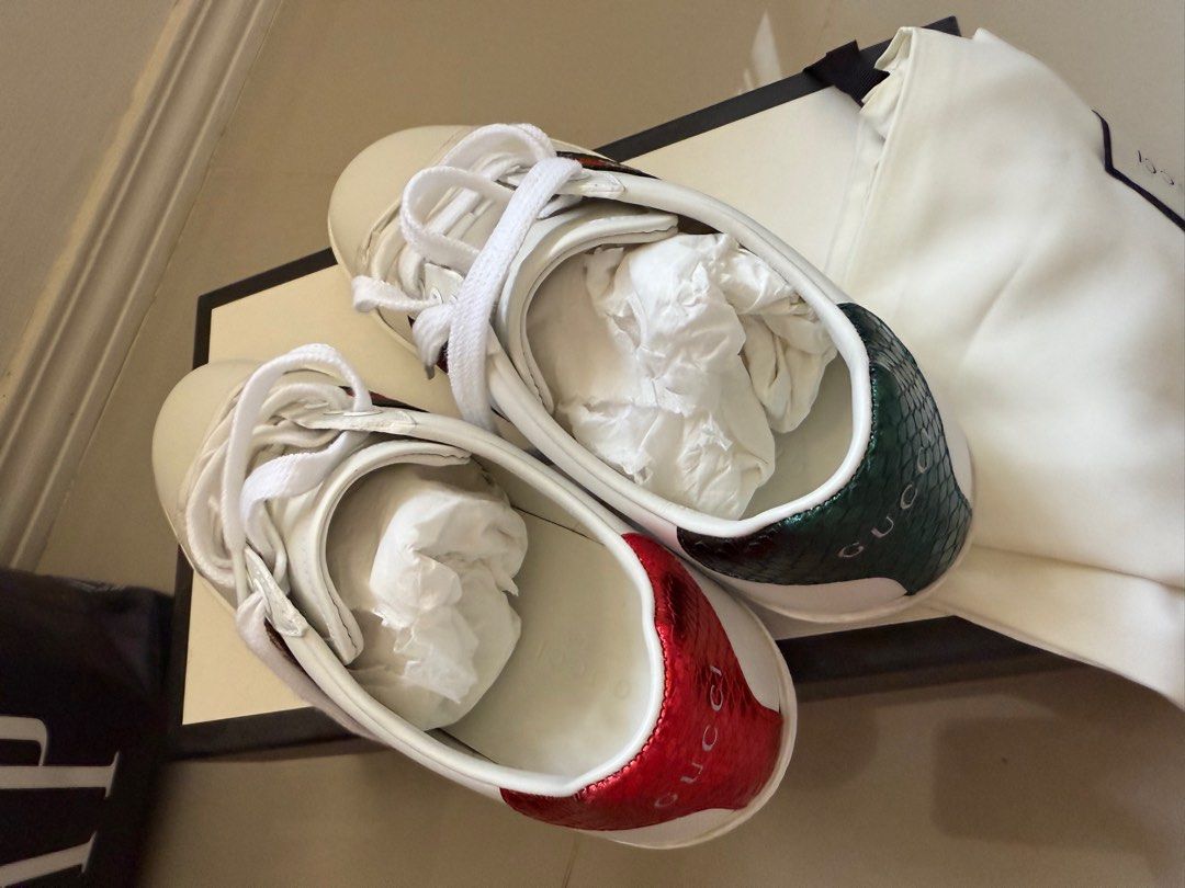Gucci (Category: Sneakers) located in Las Pinas. Submitted by snowpluspro (Listing ID 1363017853, Image 3). Description: .