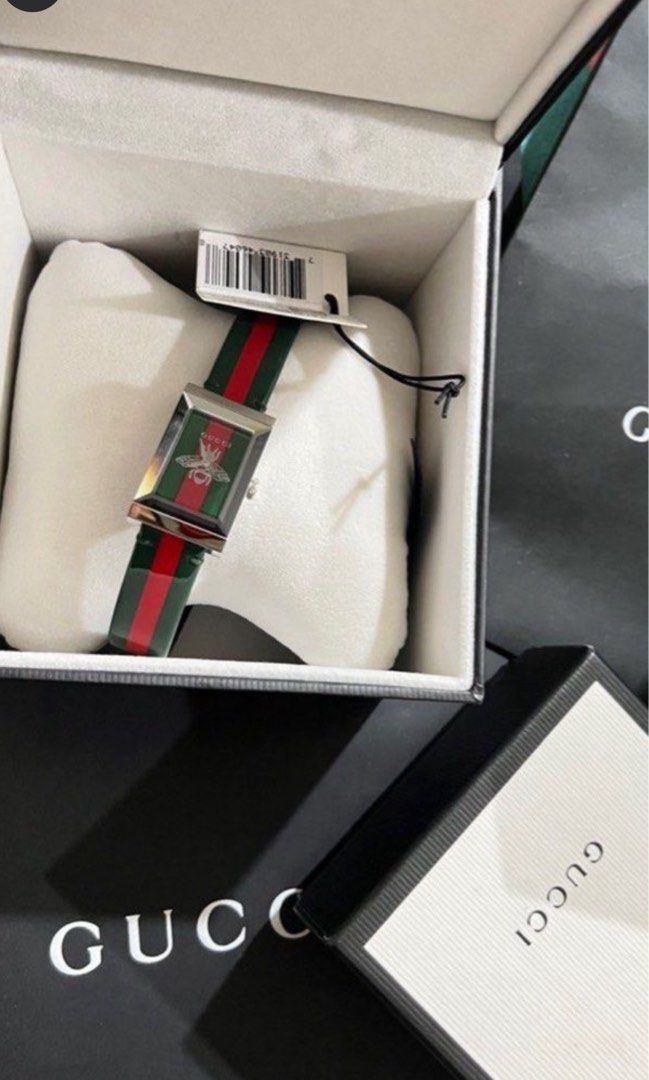 Gucci (Category: Watches) located in Kuantan. Submitted by nadia222 (Listing ID 1300427821, Image 1). Description: gucci watch dgn waranty.. like new jarang sgt pakai sb kita byk jam.. xrugi beli.. complete set with tag price .. waranty masih ade .