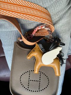 （分類：）位於 。 由 loveshoppingff 提交（商品編號 1363140227，圖片 1）。簡介： 。