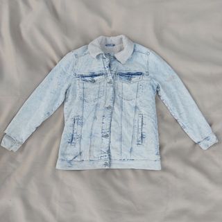 (Category: ) located in . Submitted by treasure.thriftph999 (Listing ID 1363061225, Image 1). Description: .