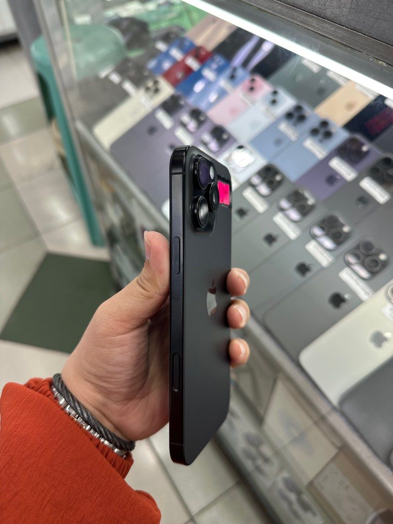 Iphone 16 Pro Max 256gb Smart 100% batt (Category: iPhone 16 Series) located in San Juan City. Submitted by javedsgadgetshop (Listing ID 1363053605, Image 3). Description: INSTALLMENT OPTIONS : SPAY LATER / GGIVES / CREDIT CARD! WE BUY AND SELL SO PWEDE MAGBINTA OR SWAP ! Quick Specs : Iphone 16 Pro Max •256gb •NTC Variant •100% batt health •Smartlocked •100% Smoothness •No hidden issue | No Repaired •100% Authentic | Not Refurbished •w/ OEM Char