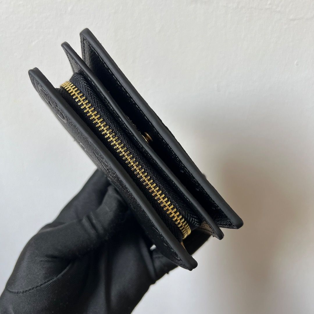 LV Clea Empriente Wallet (Category: Luxury Bags & Wallets) located in Antipolo. Submitted by mjlenihcpreloved (Listing ID 1363070734, Image 3). Description: .