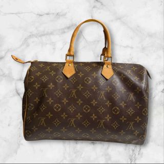 (Category: ) located in . Submitted by bag_botique (Listing ID 1363136655, Image 1). Description: .