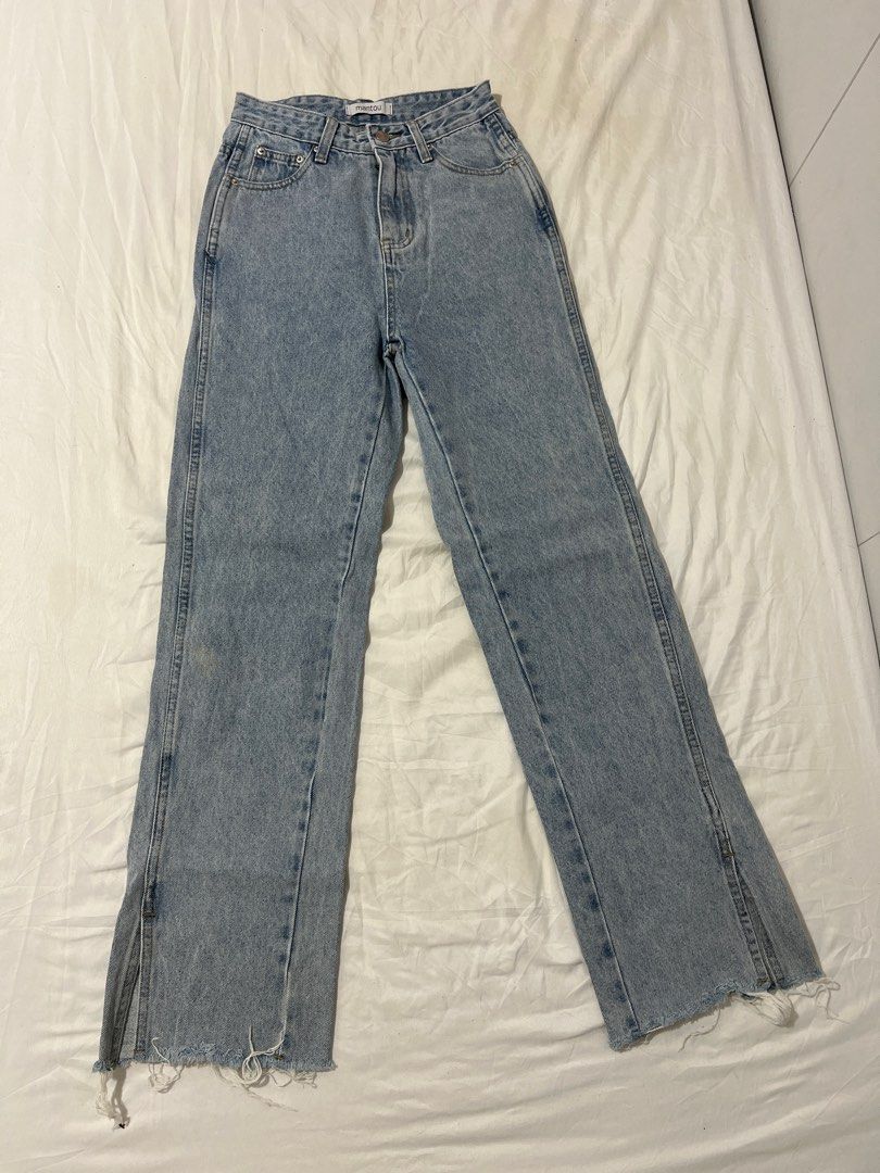 Mantou Lily Full Length Jeans (Category: Jeans) located in Makati City. Submitted by lovecountdown (Listing ID 1363096930, Image 2). Description: - worn only a few times, length too long for me - size S 📍makati 📦 same day delivery (grab/lalamove) or via LBC.
