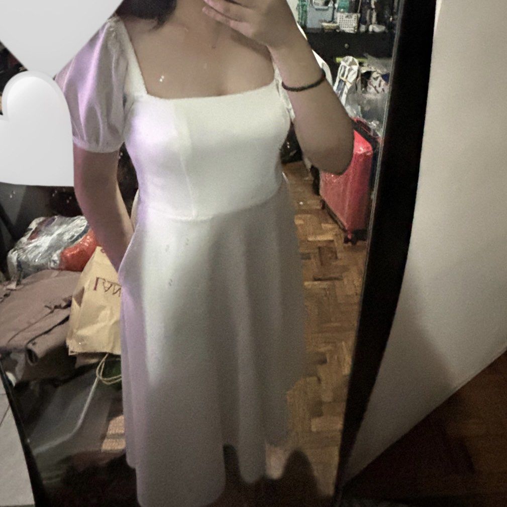 MarRo Formal White Short Dress (Category: Dresses) located in Makati City. Submitted by axashop (Listing ID 1363033955, Image 3). Description: • With pockets • Only wore once. • Originally 2.7k • No flaws.