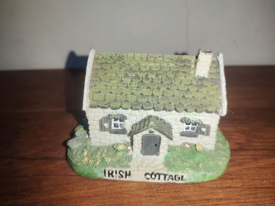 Miniature Irish House (Category: Other Home Decor) located in Quezon City. Submitted by handpicked_items (Listing ID 1363032136, Image 1). Description: .