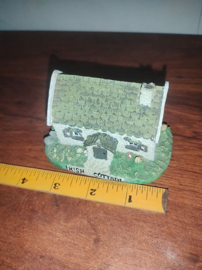 Miniature Irish House (Category: Other Home Decor) located in Quezon City. Submitted by handpicked_items (Listing ID 1363032136, Image 3). Description: .