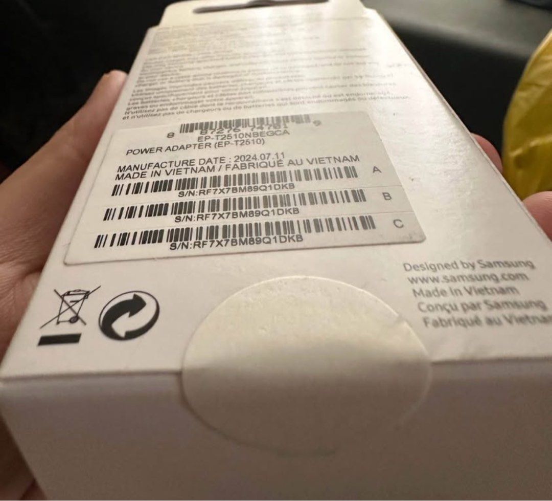 Original Samsung Power Adapter 25w (Category: Cables & Adaptors) located in Manila. Submitted by francisco73621 (Listing ID 1363144402, Image 3). Description: Original Samsung Power Adapter 25w.