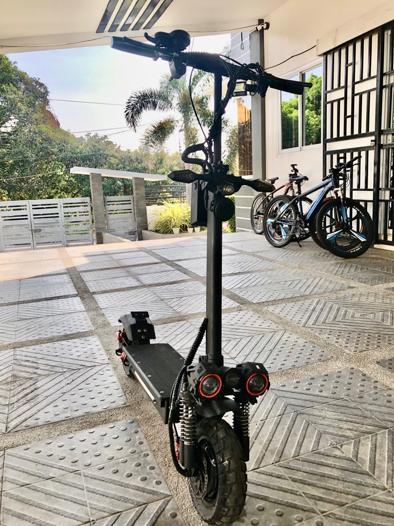 Raze Voltaire V2 Electric Kick Scooter EKS E-Scooter, Sports Equipment ...